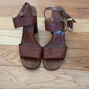 CHLOE LEATHER ANKLE STRAP SANDALS